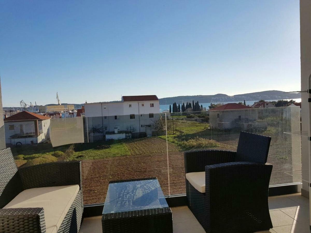 Apartment Marina Trogir Exteriör bild