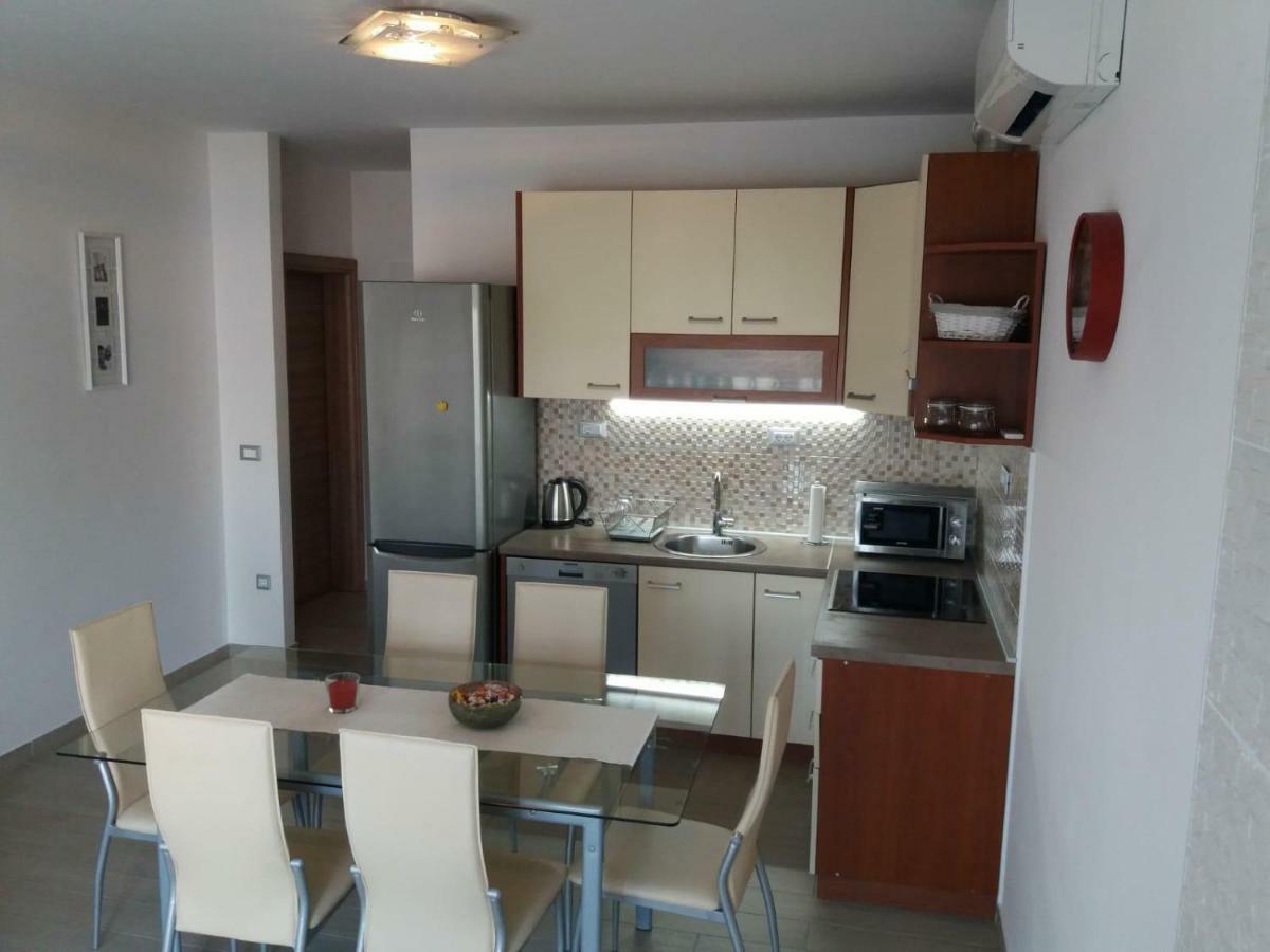 Apartment Marina Trogir Exteriör bild