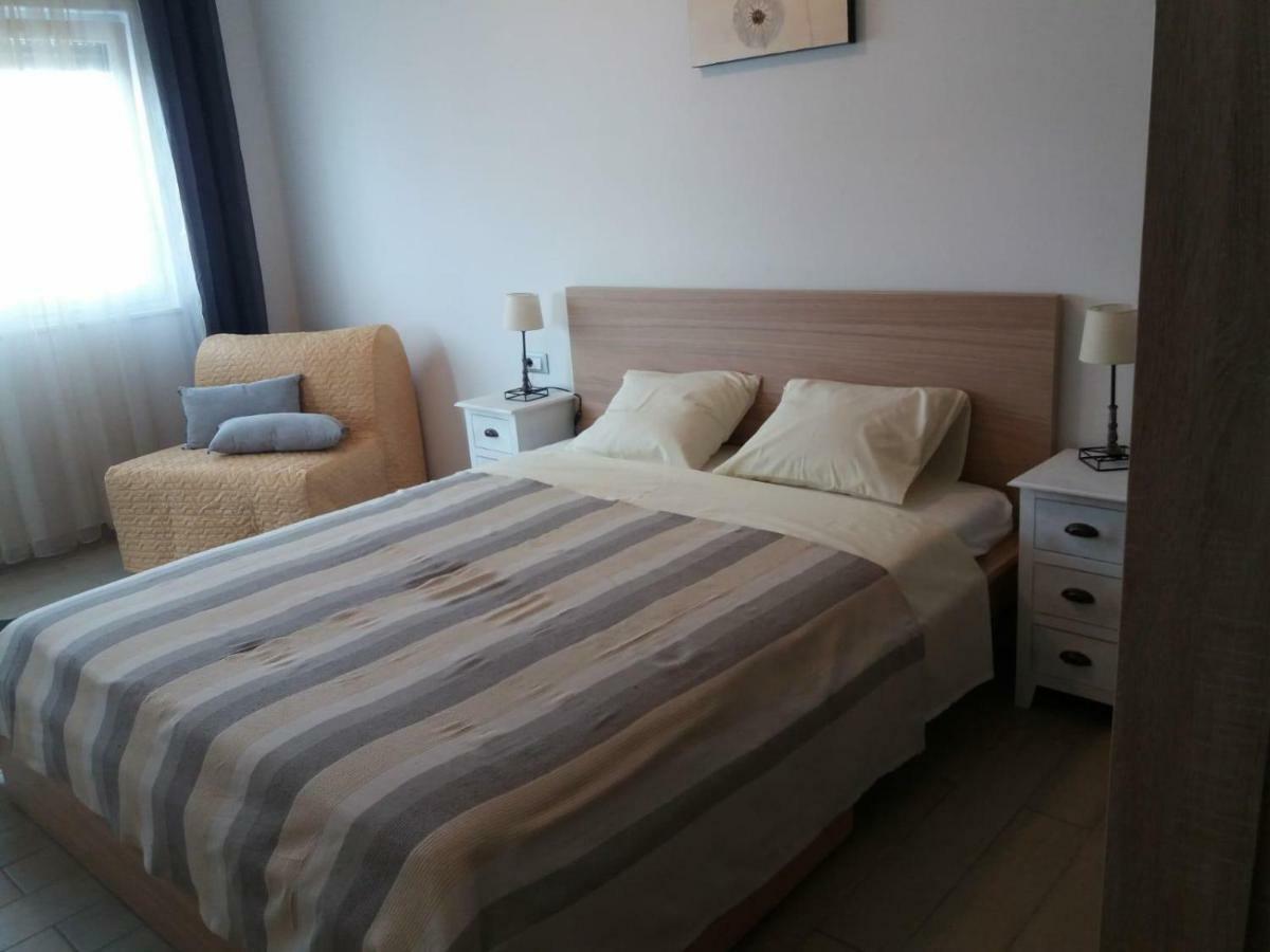 Apartment Marina Trogir Exteriör bild