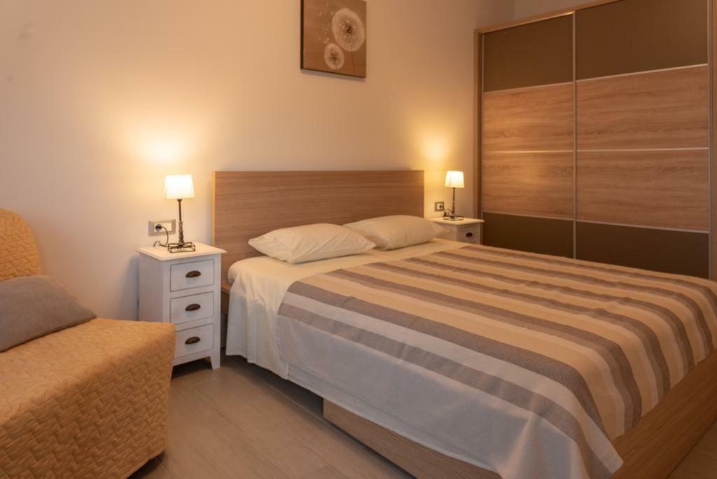 Apartment Marina Trogir Exteriör bild